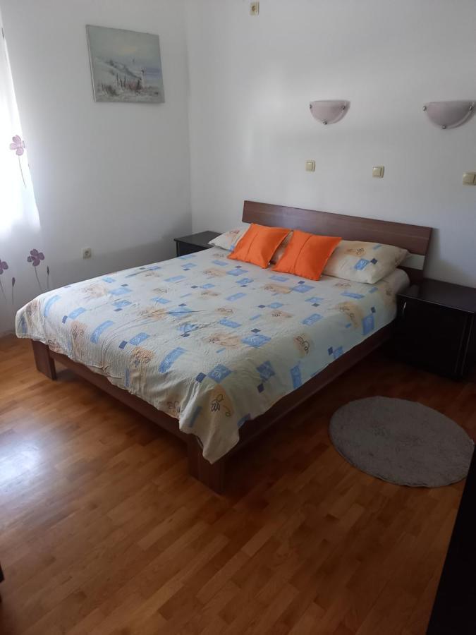 Apartman Petra Palit Εξωτερικό φωτογραφία